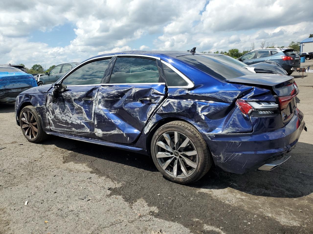 2022 Audi A4 Premium 40 - zdjęcie 2