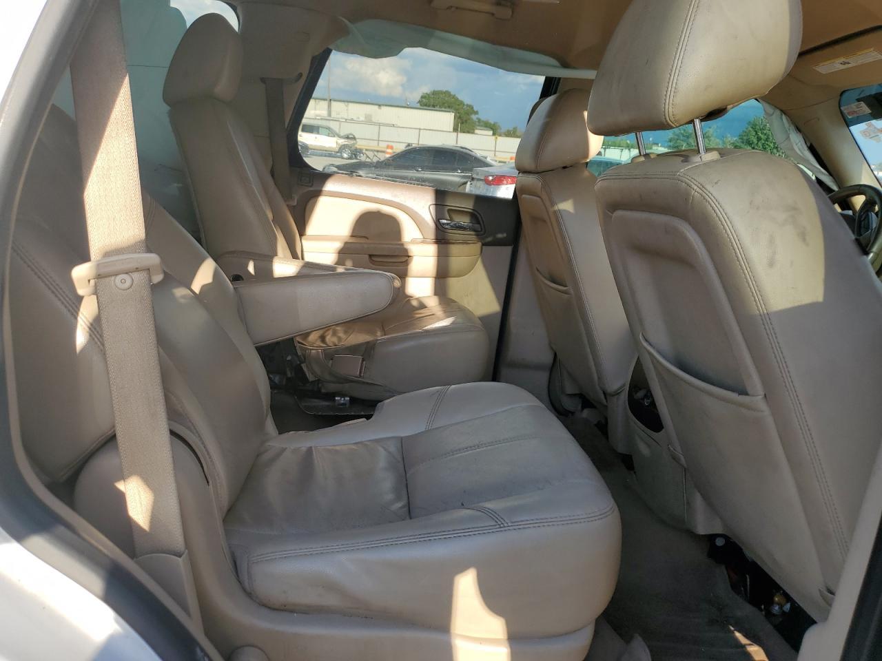 2013 Chevrolet Tahoe C1500 Lt - zdjęcie 11
