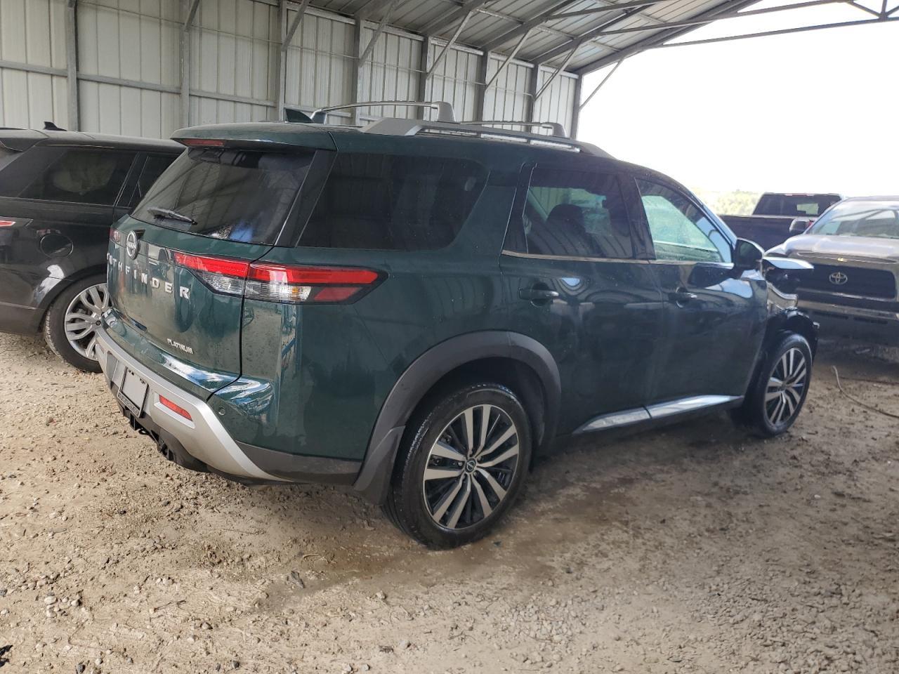 2023 Nissan Pathfinder Platinum - zdjęcie 3
