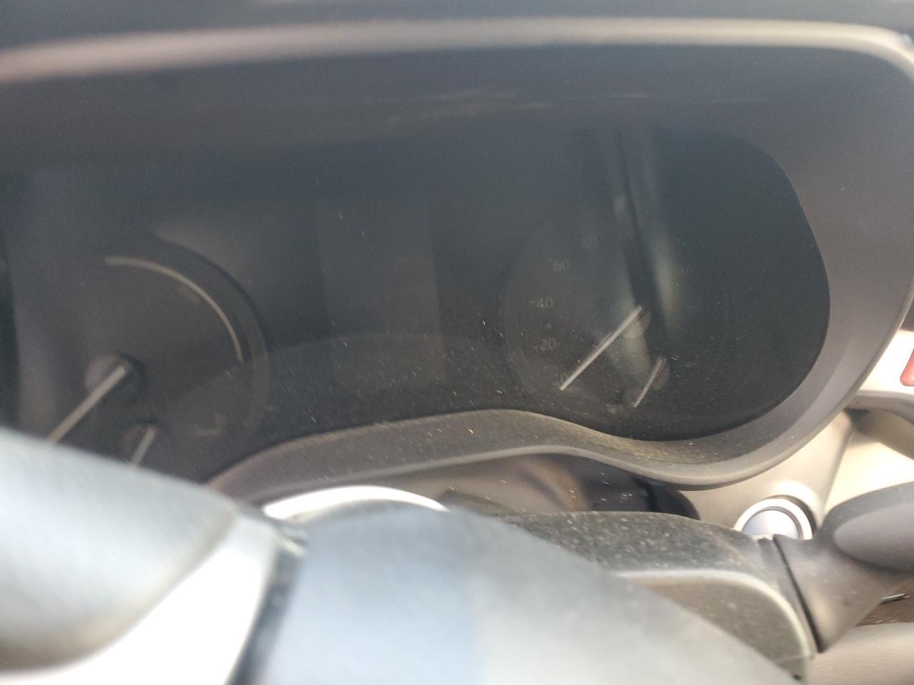 2021 Toyota Sienna Le - zdjęcie 9