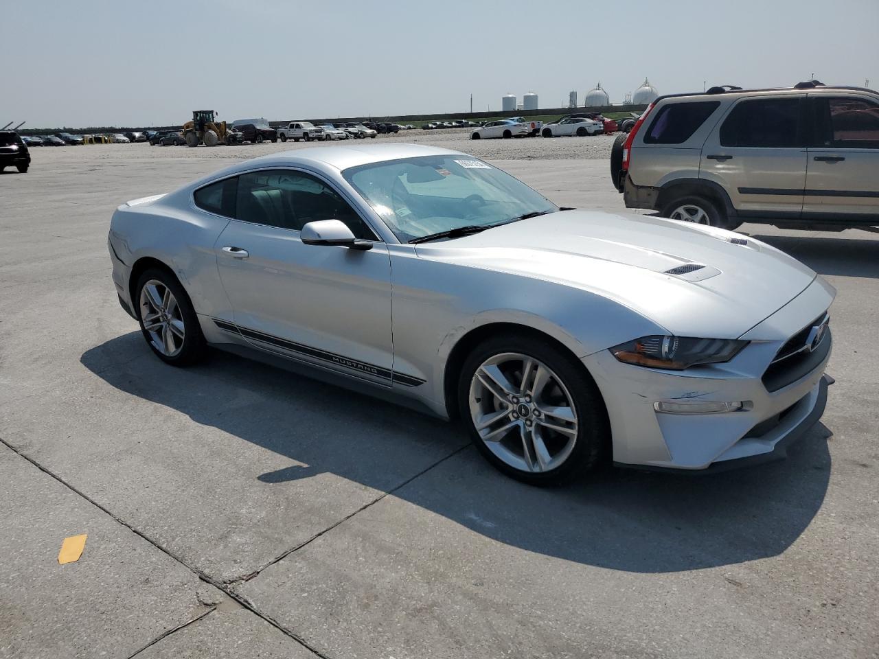 2019 Ford Mustang - zdjęcie 4