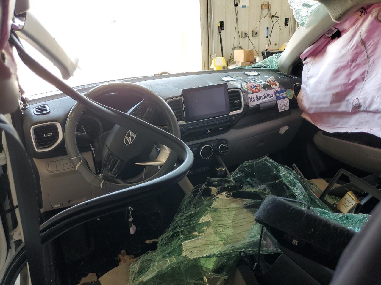 2022 Hyundai Venue Sel - zdjęcie 8