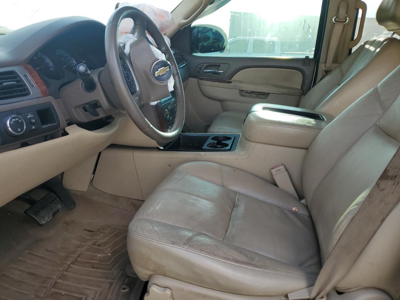 2013 Chevrolet Tahoe C1500 Lt - zdjęcie 7