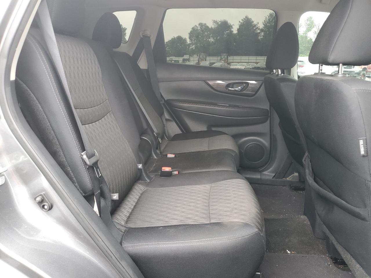 2018 Nissan Rogue S - zdjęcie 11