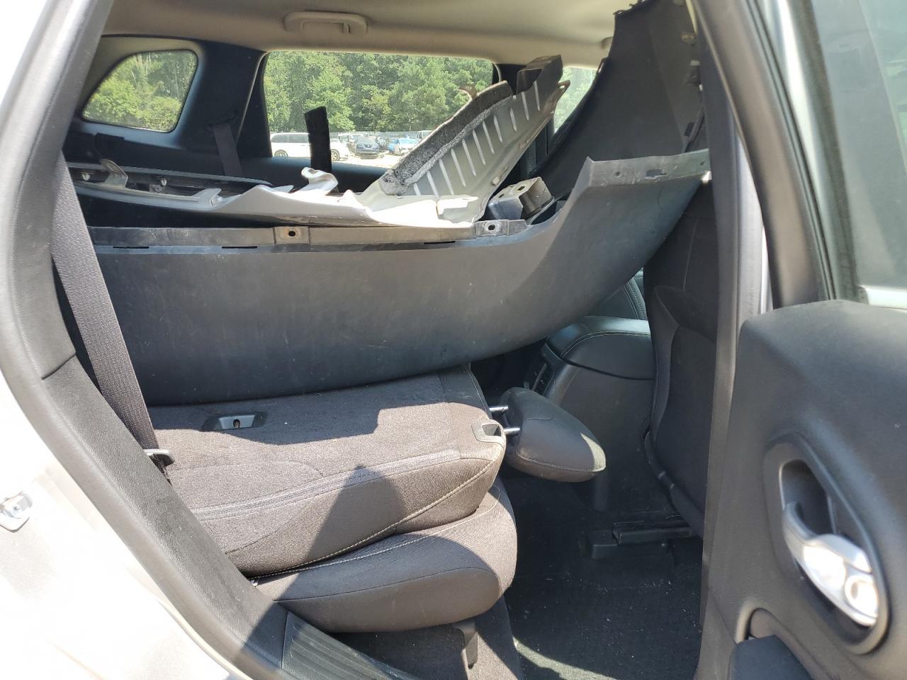 2015 Jeep Cherokee Latitude - zdjęcie 11