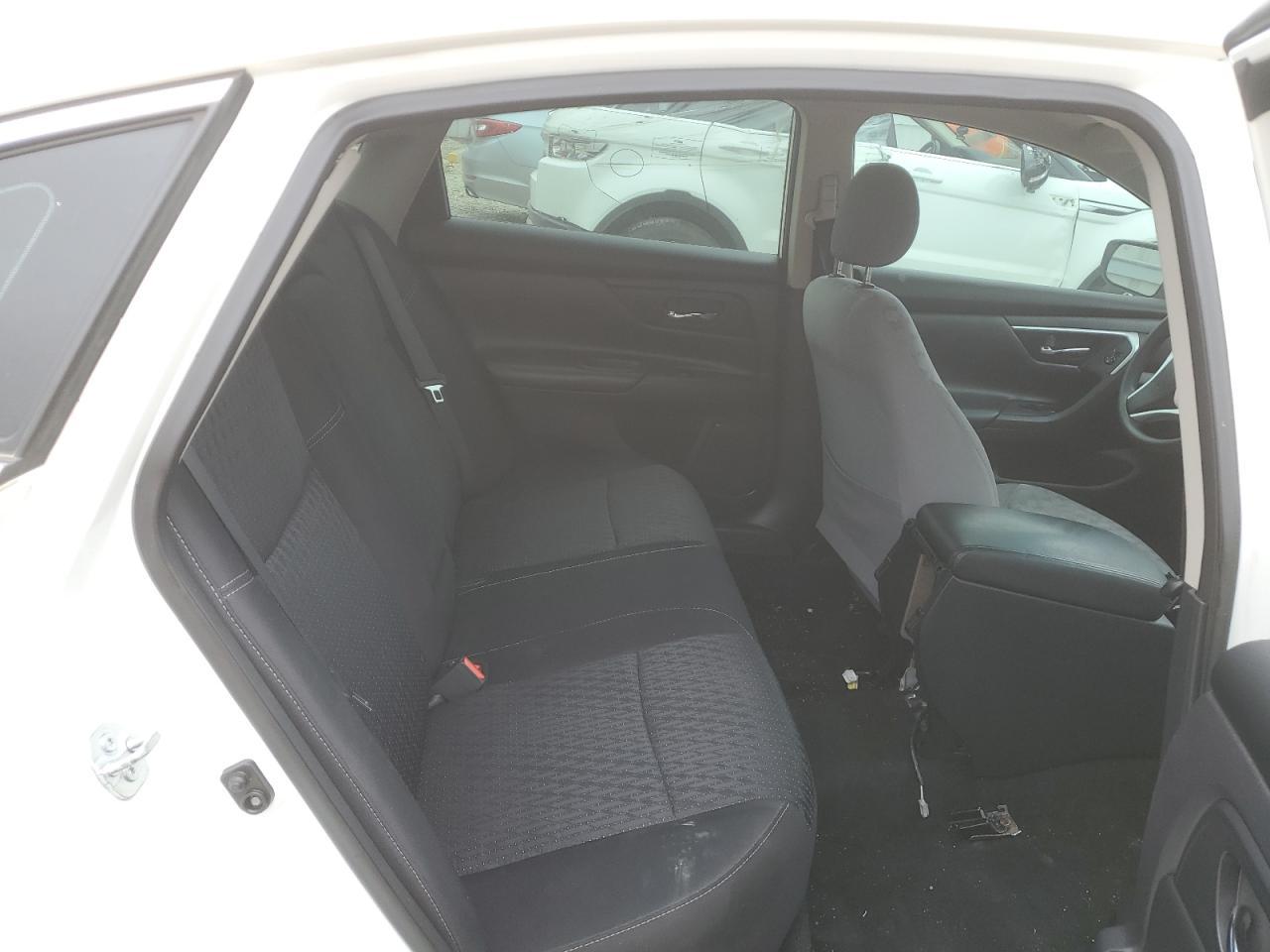 2016 Nissan Altima 2.5 - zdjęcie 10