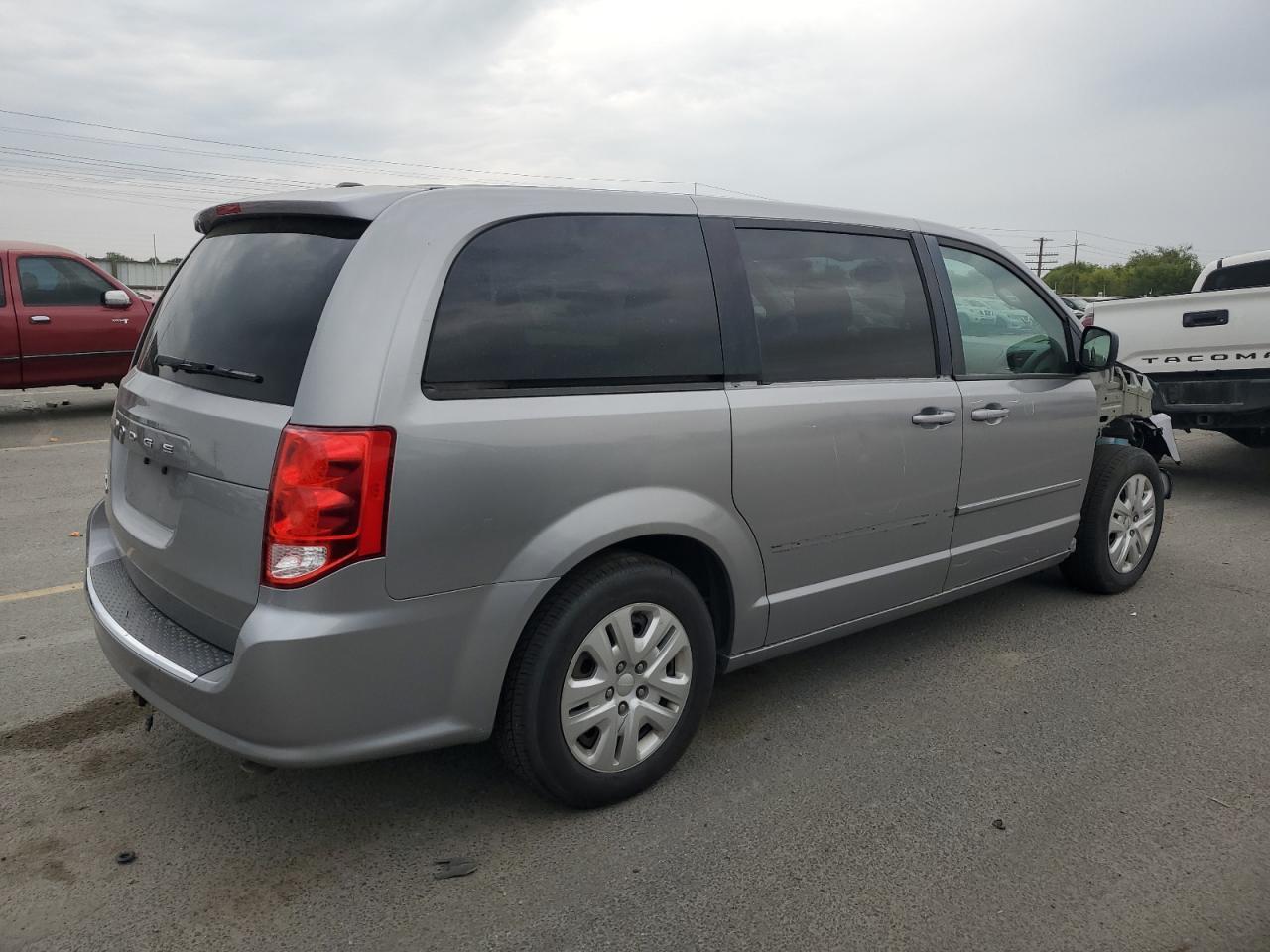 2017 Dodge Grand Caravan Se - zdjęcie 3