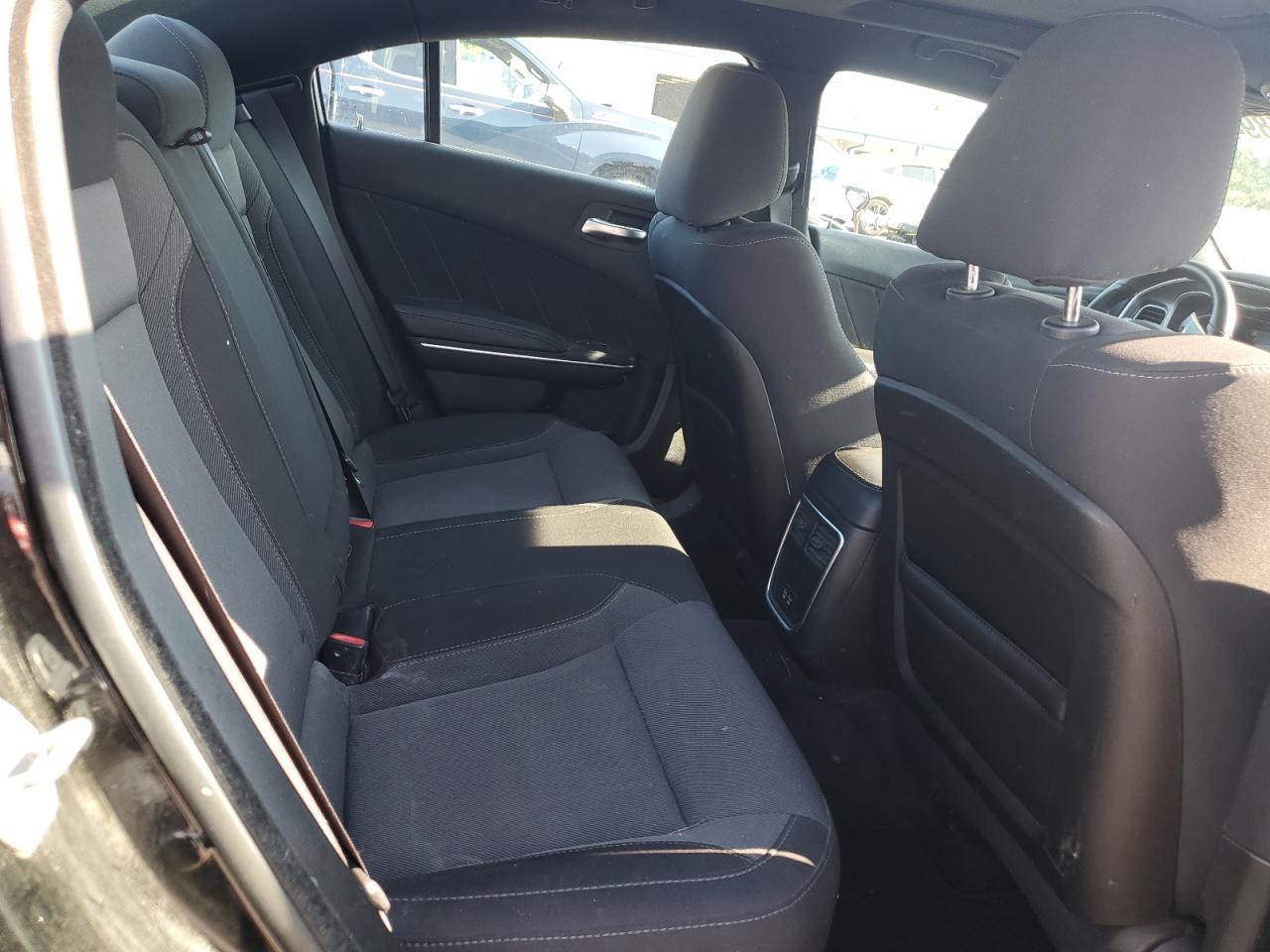 2018 Dodge Charger - zdjęcie 10