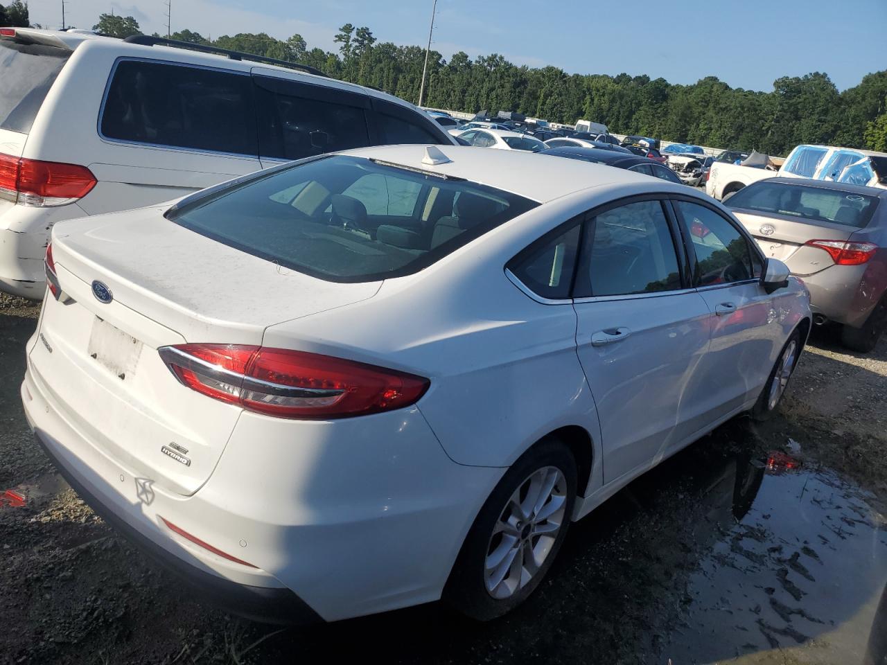 2020 Ford Fusion Se - zdjęcie 3