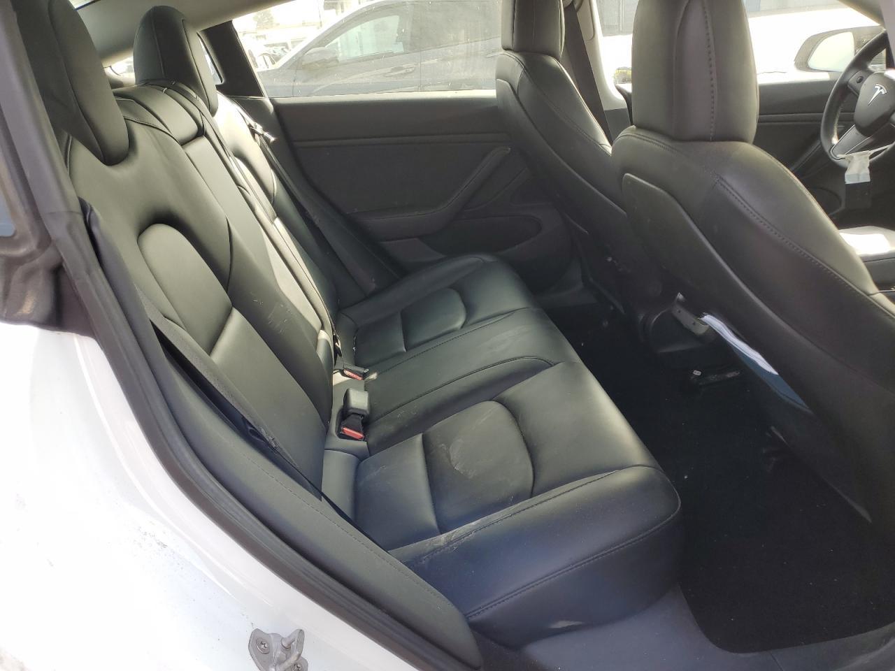 2019 Tesla Model 3 - zdjęcie 10