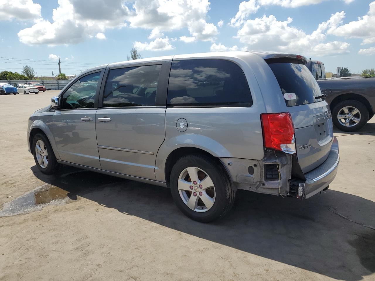 2013 Dodge Grand Caravan Se - zdjęcie 2