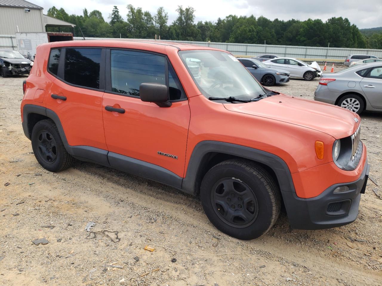 2015 Jeep Renegade - zdjęcie 4