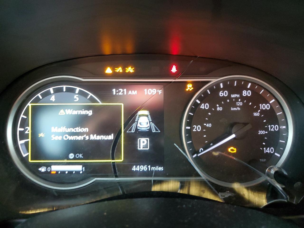 2020 Nissan Kicks Sr - zdjęcie 9