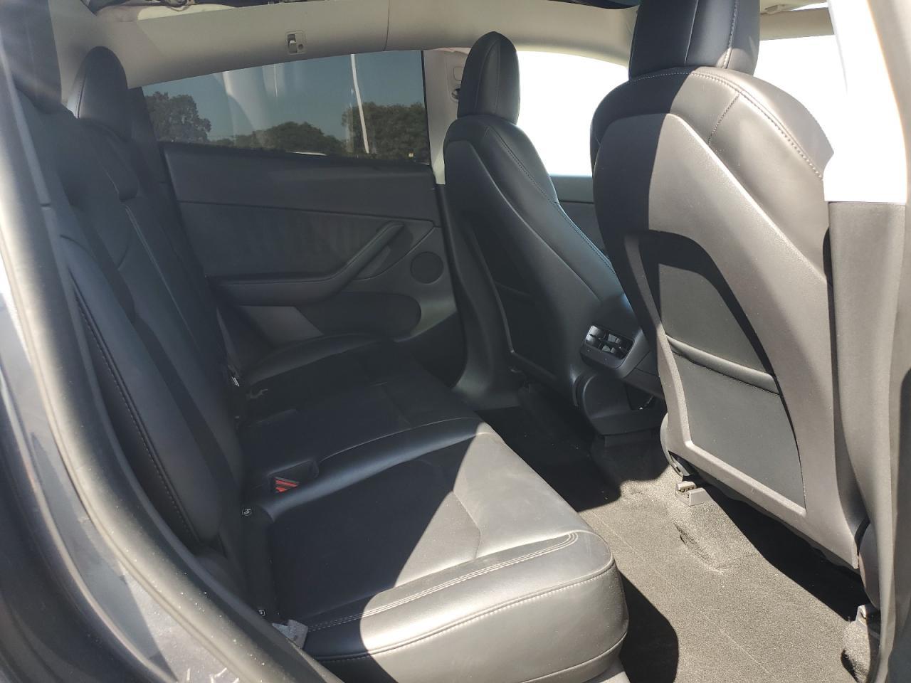 2022 Tesla Model Y - zdjęcie 10