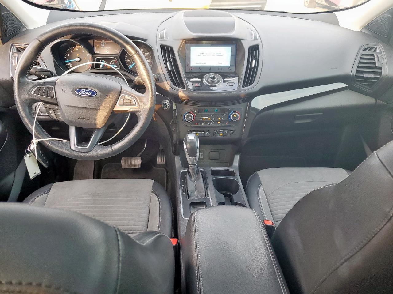 2019 Ford Escape Titanium - zdjęcie 8