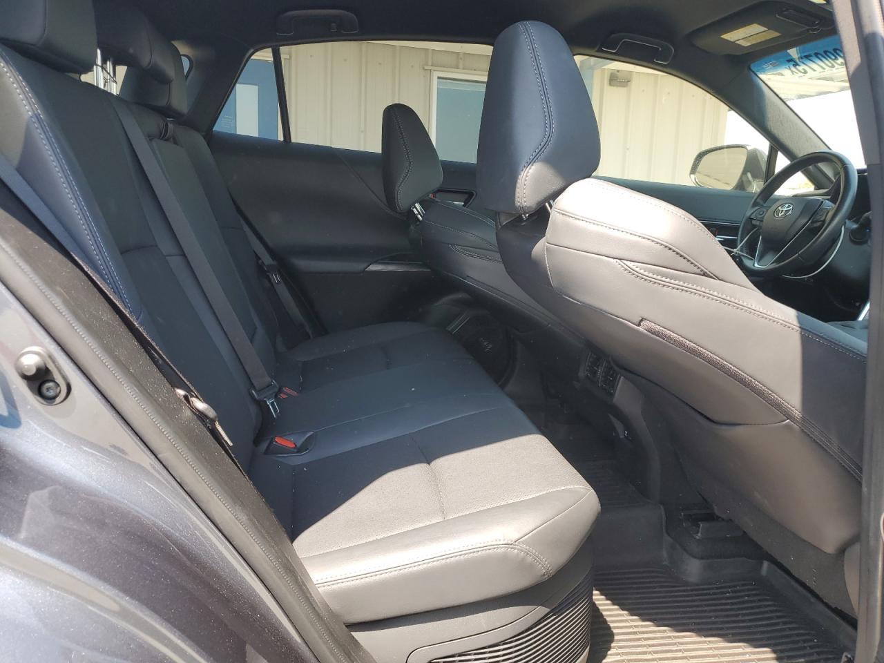 2021 Toyota Venza - zdjęcie 11
