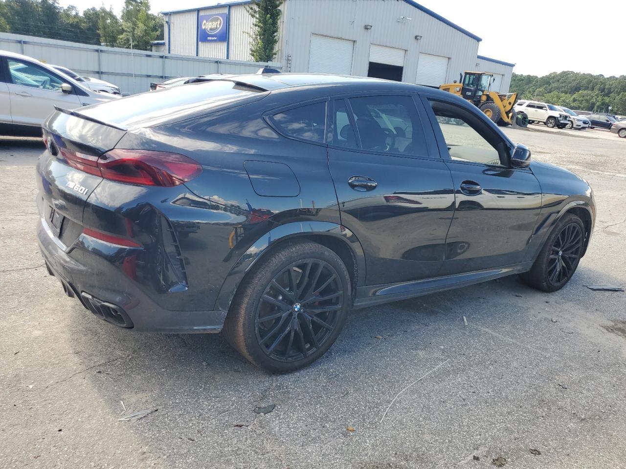 2024 BMW X6 M60I - zdjęcie 3