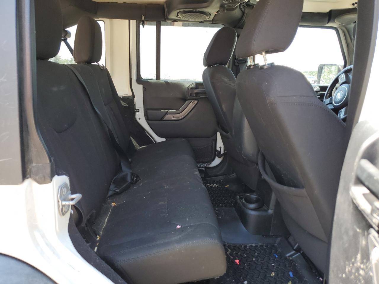 2014 Jeep Wrangler Unlimited Sport - zdjęcie 10