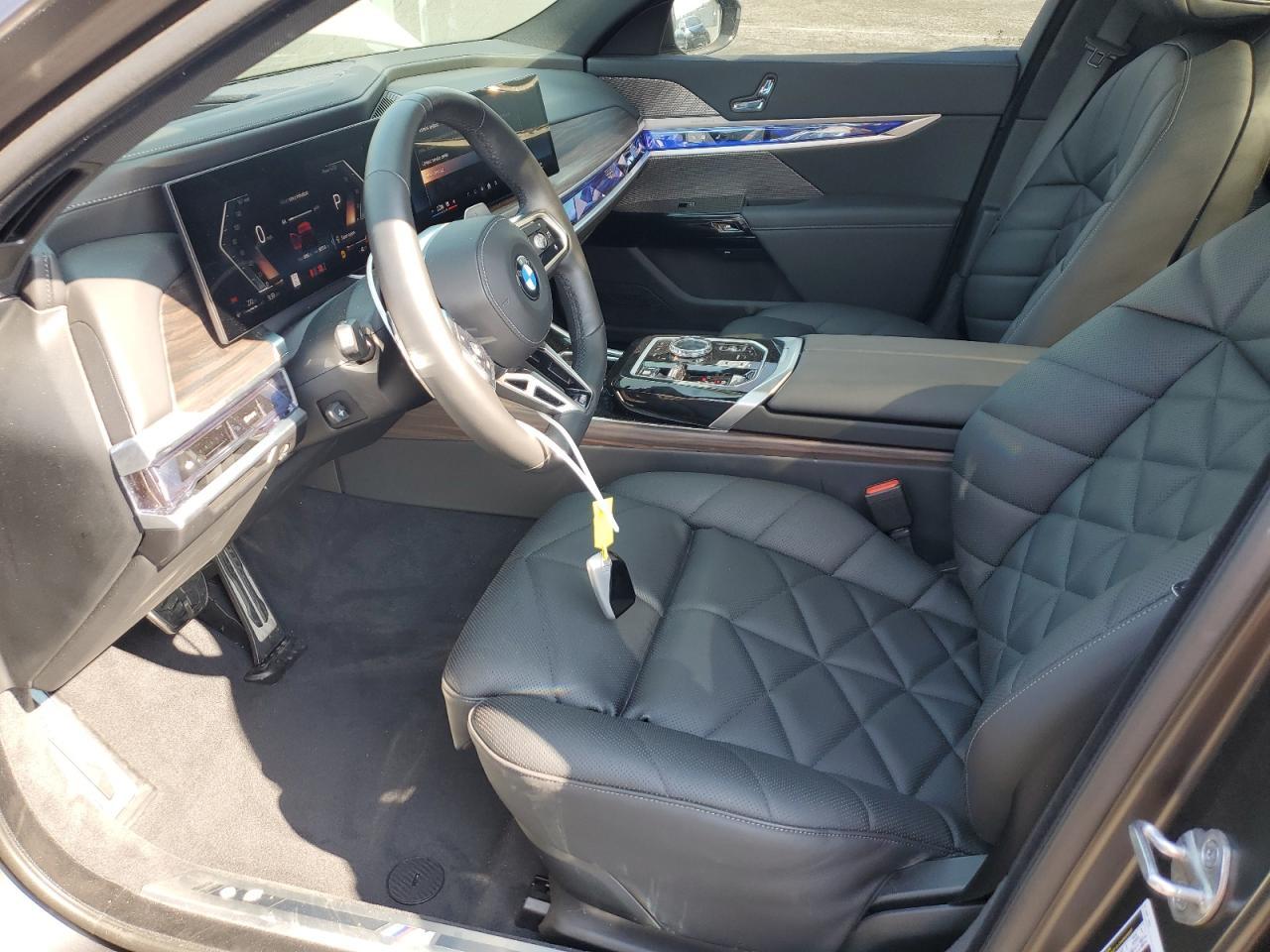 2024 BMW 740 I - zdjęcie 7