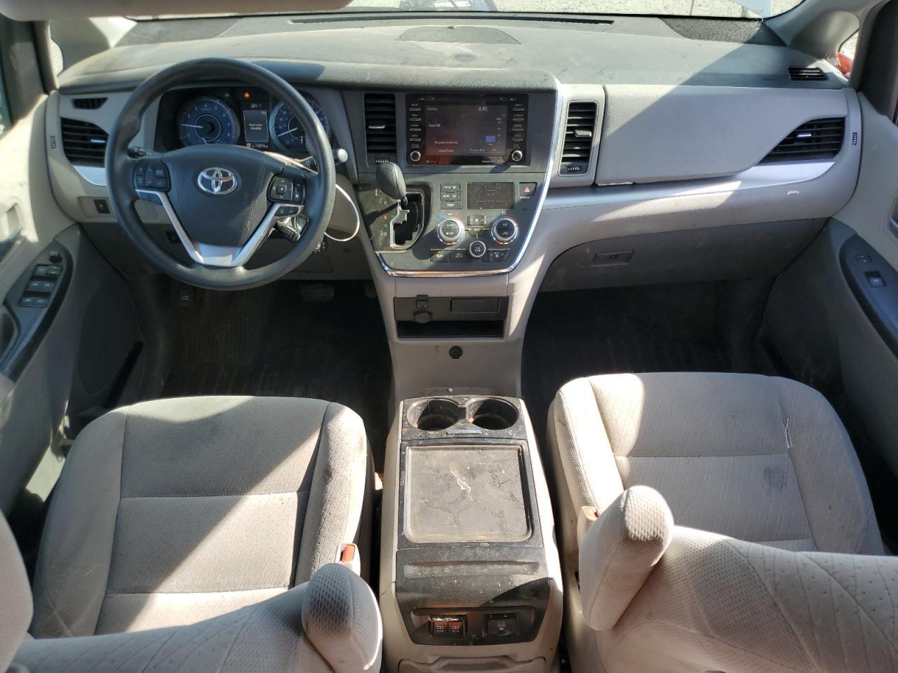 2018 Toyota Sienna - zdjęcie 8