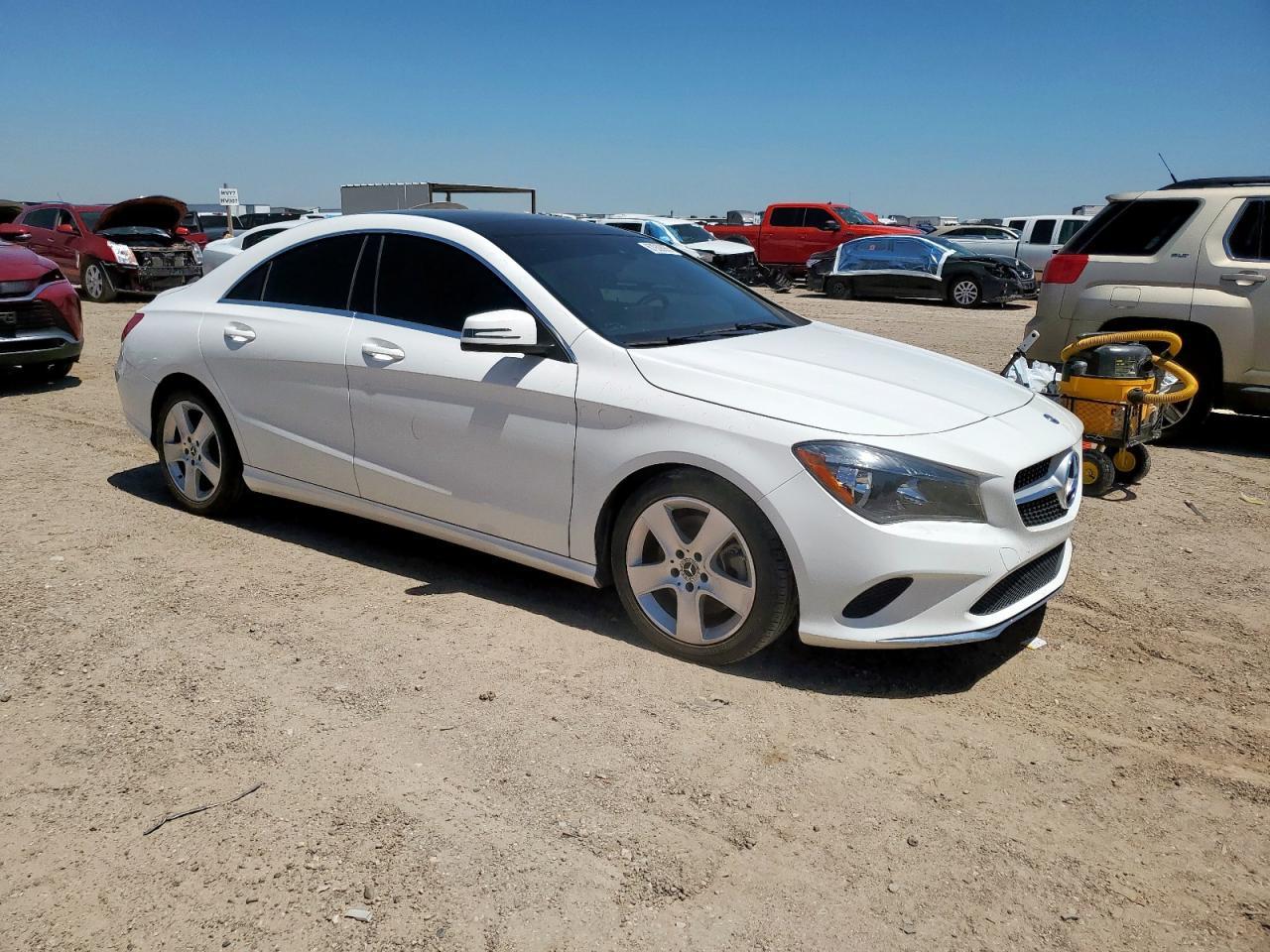 2019 Mercedes-Benz Cla 250 - zdjęcie 4
