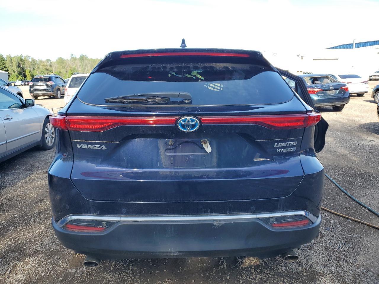2022 Toyota Venza Le - zdjęcie 6
