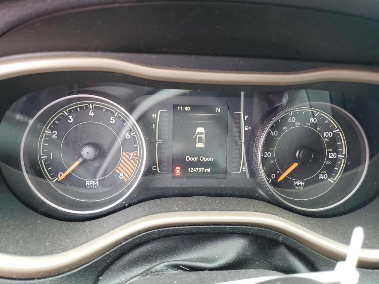 2015 Jeep Cherokee Latitude - zdjęcie 9