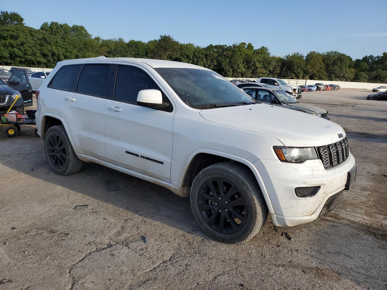 2019 Jeep Grand Cherokee Laredo - zdjęcie 4
