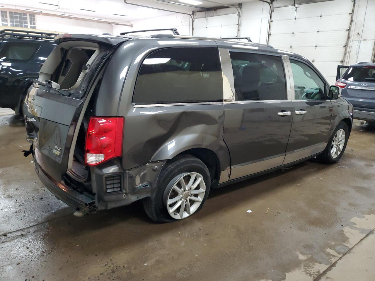 2019 Dodge Grand Caravan Sxt - zdjęcie 3