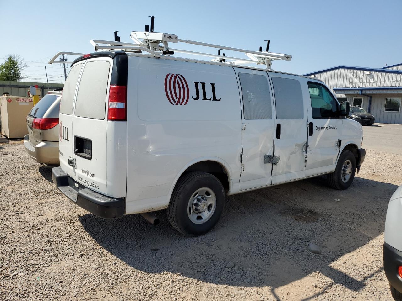2021 Chevrolet Express G2500 - zdjęcie 3
