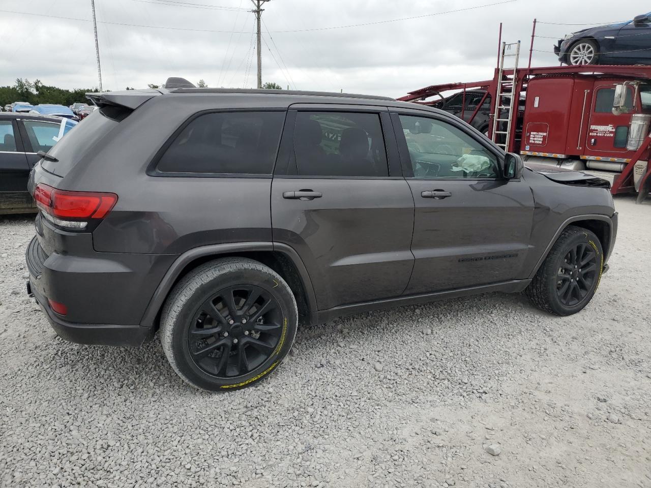 2019 Jeep Grand Cherokee Laredo - zdjęcie 3