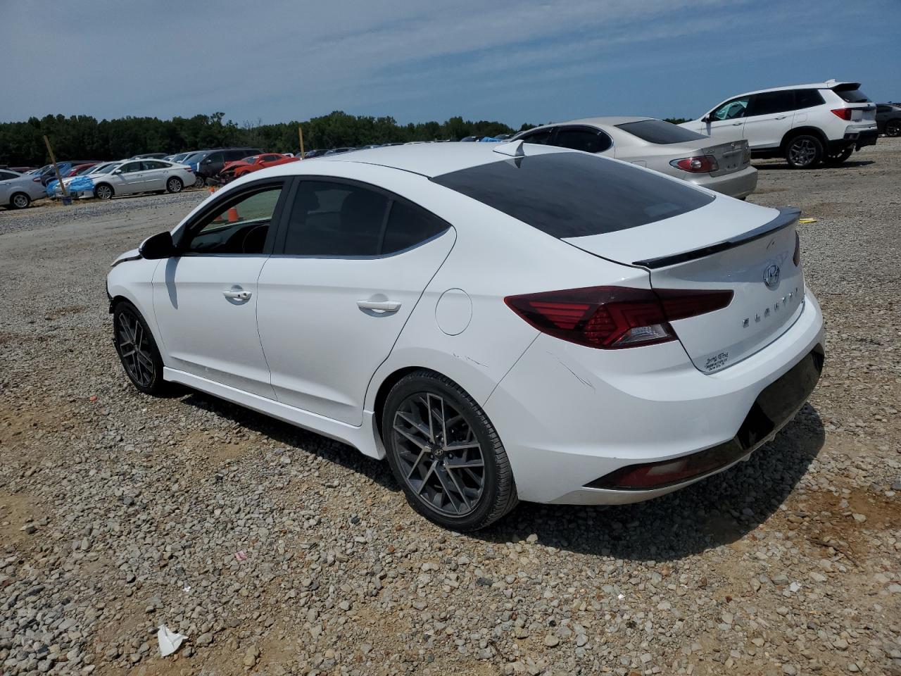 2020 Hyundai Elantra - zdjęcie 2