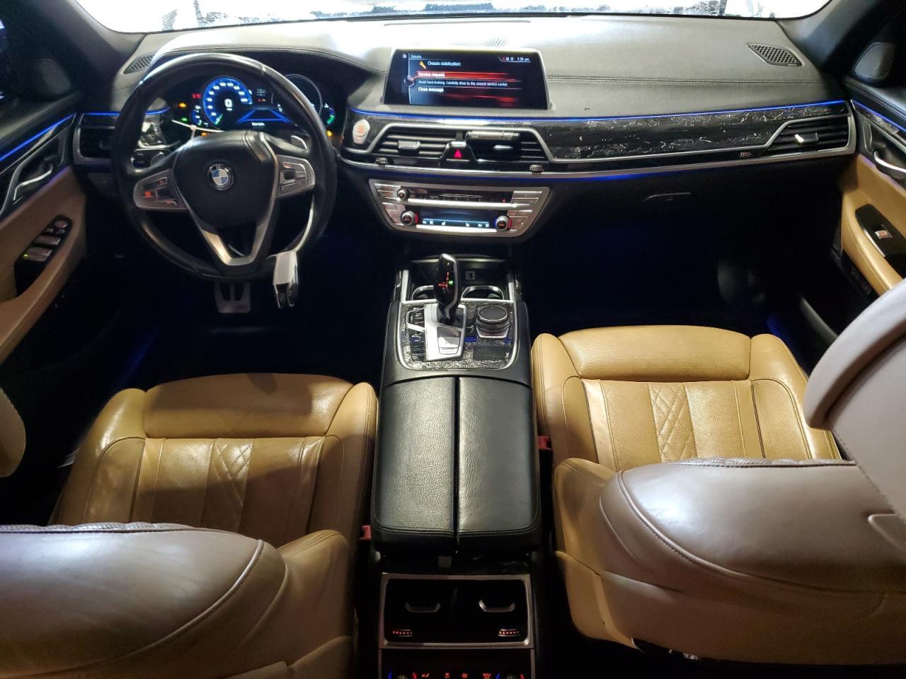 2016 BMW Seria 7 - zdjęcie 8