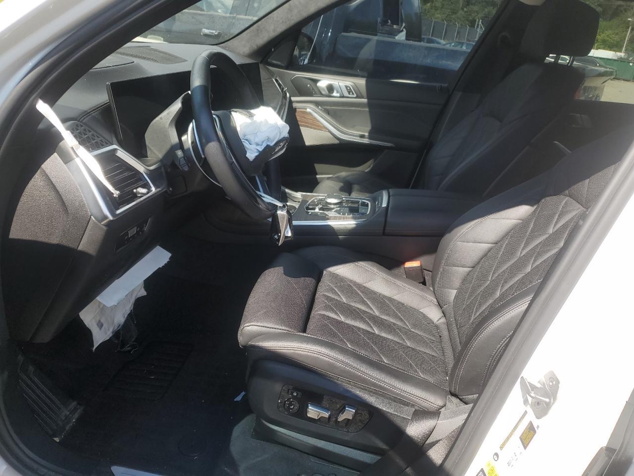 2023 BMW X7 xDrive40I - zdjęcie 7