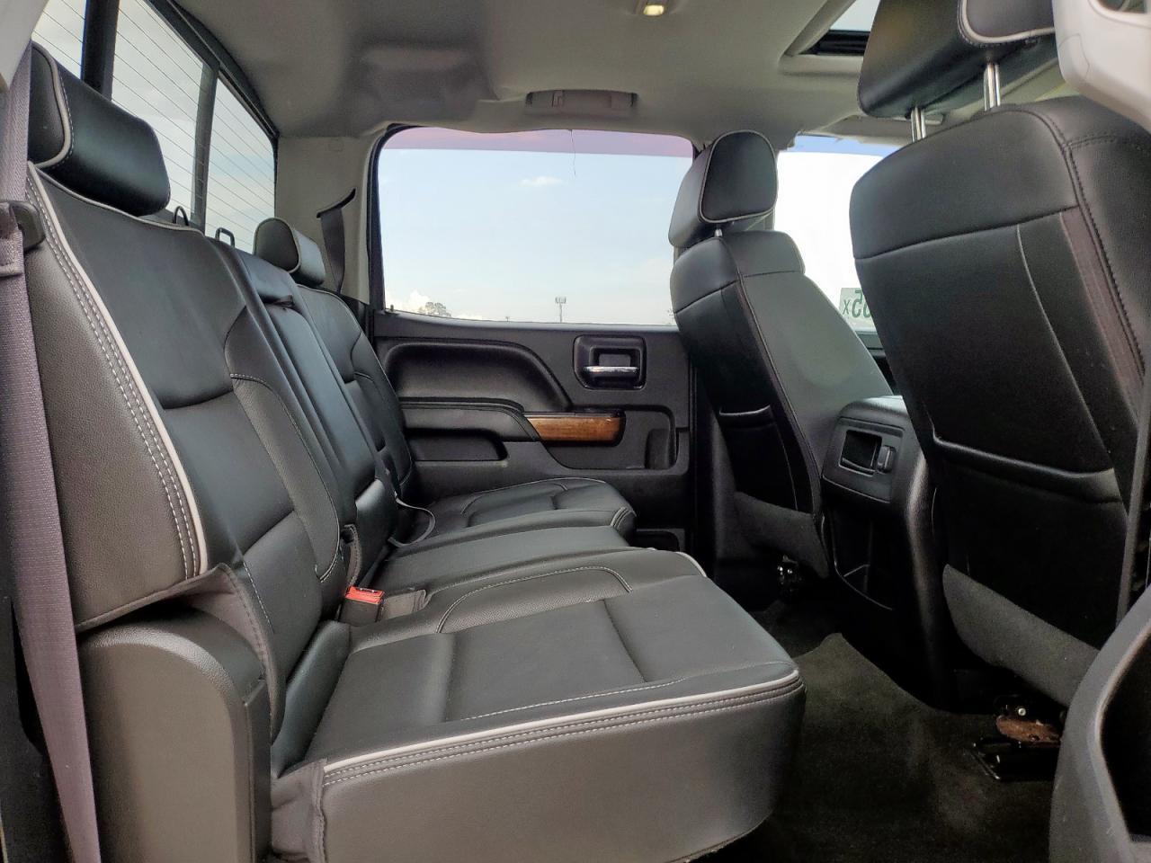 2017 Chevrolet Silverado K3500 High Country - zdjęcie 10