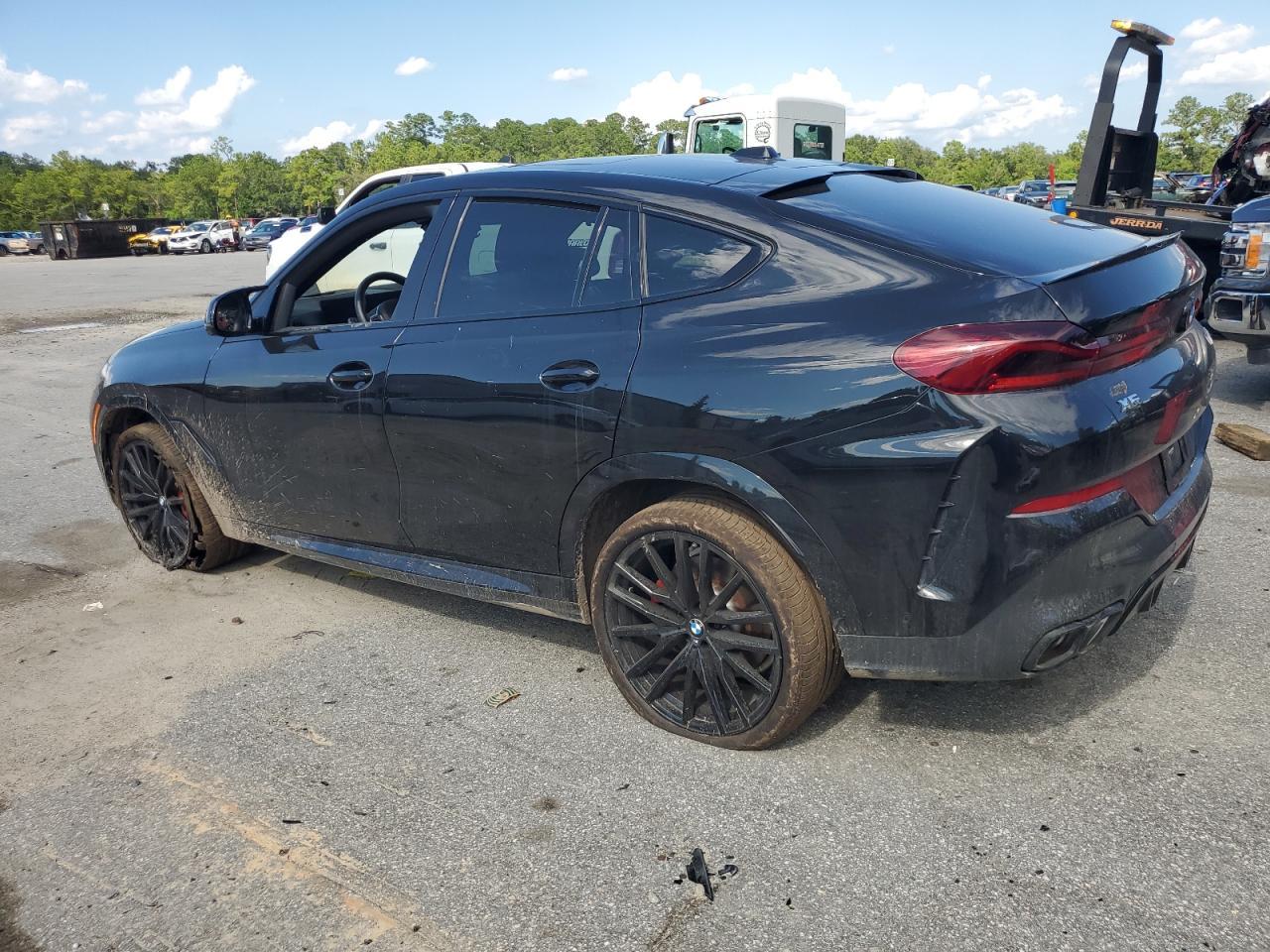 2024 BMW X6 M60I - zdjęcie 2