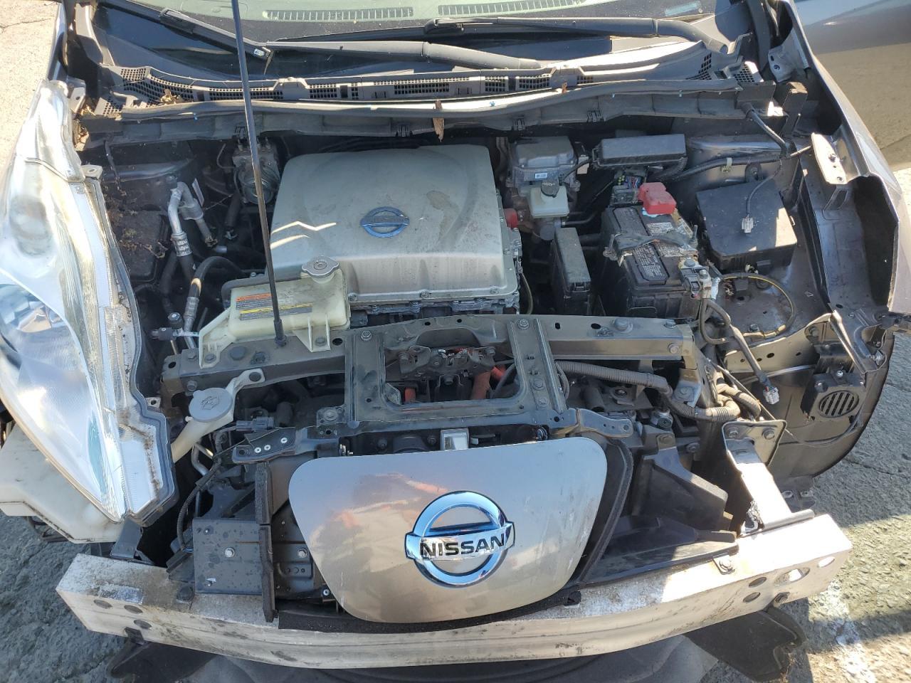 2015 Nissan Leaf S - zdjęcie 11