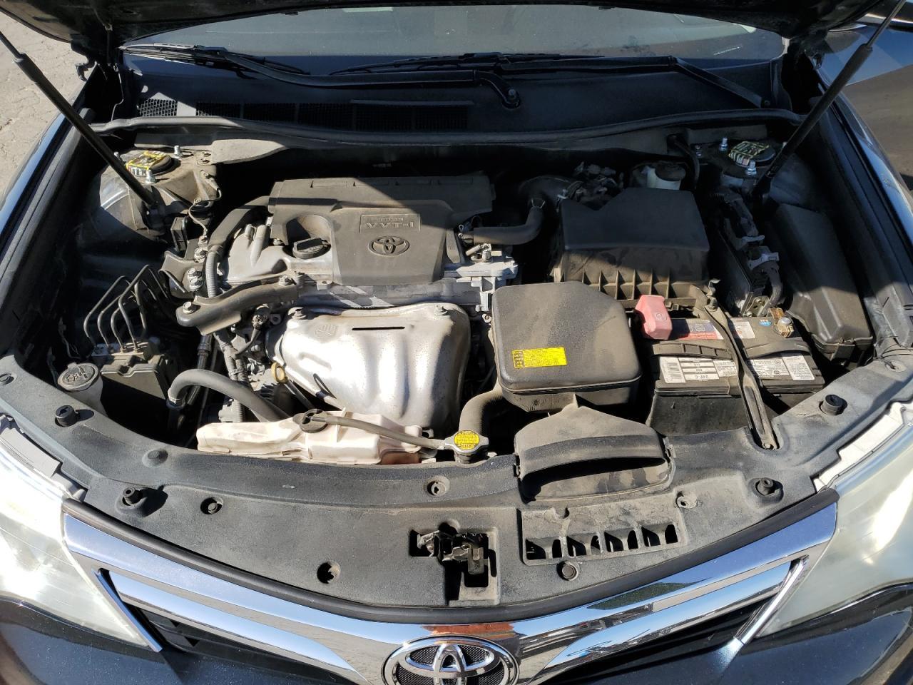 2014 Toyota Camry - zdjęcie 11