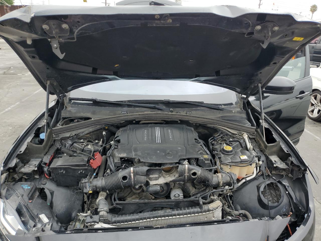 2017 Jaguar F-Pace R - Sport - zdjęcie 12