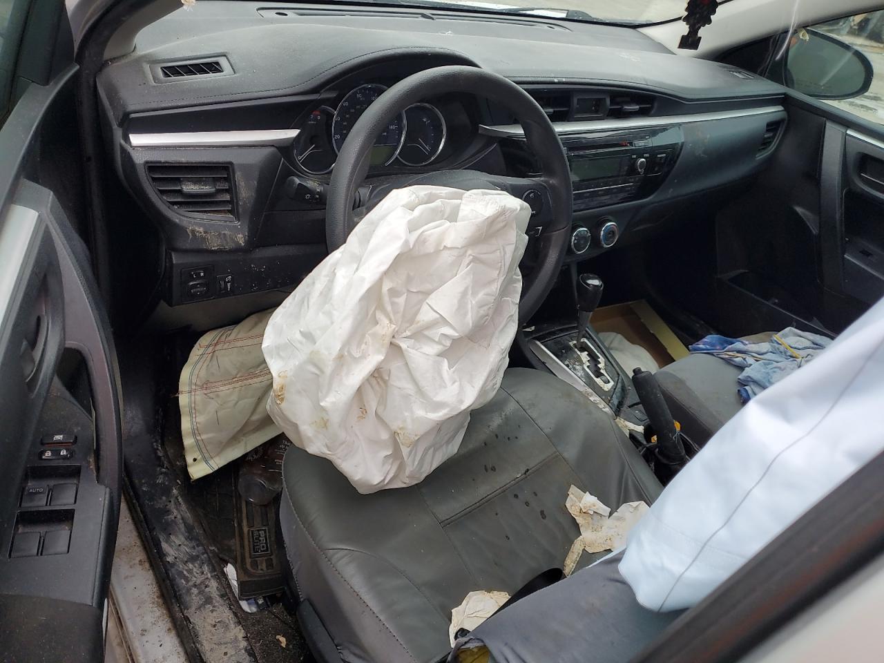 2015 Toyota Corolla L - zdjęcie 8