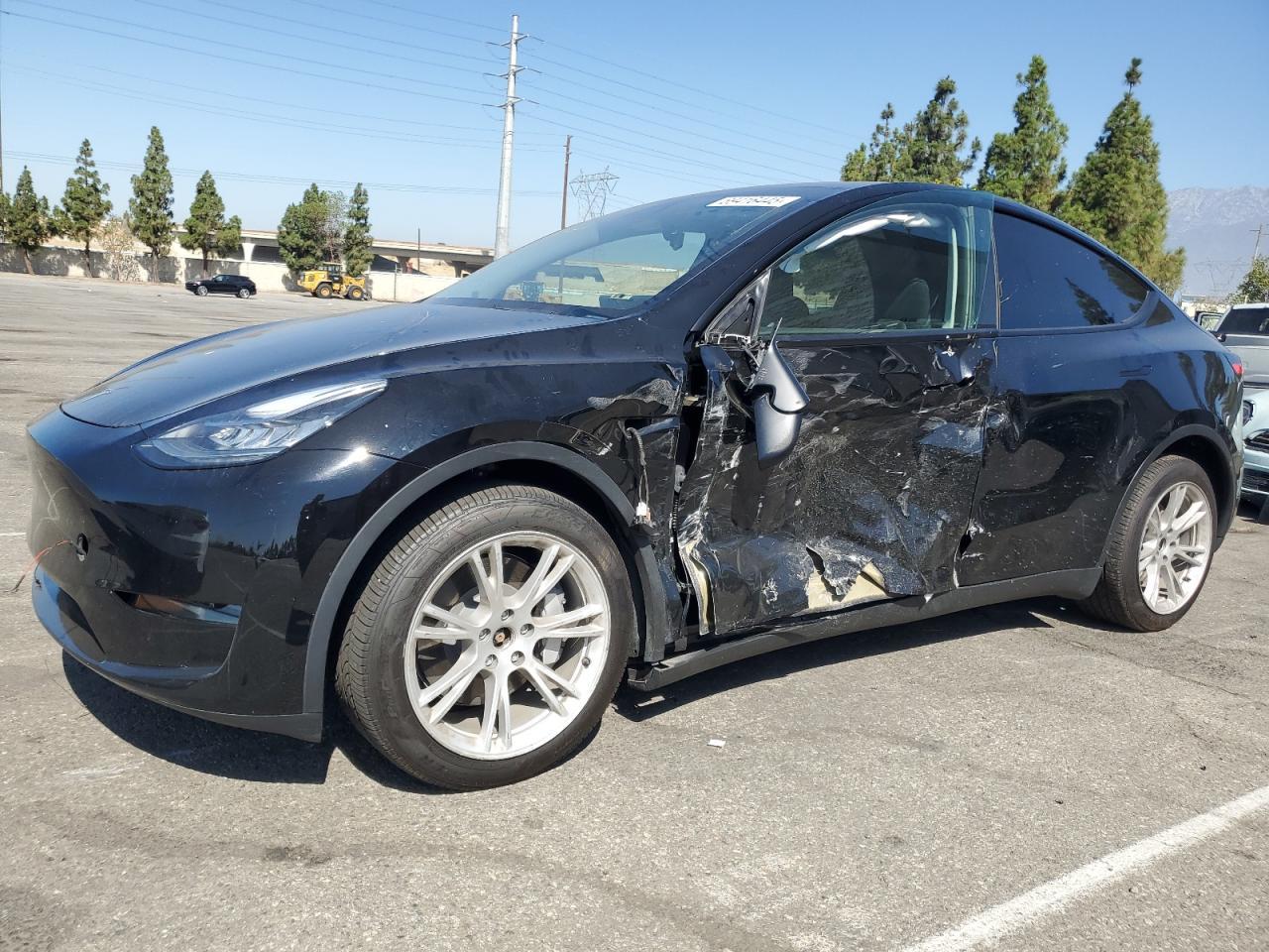 2023 Tesla Model Y - zdjęcie główne