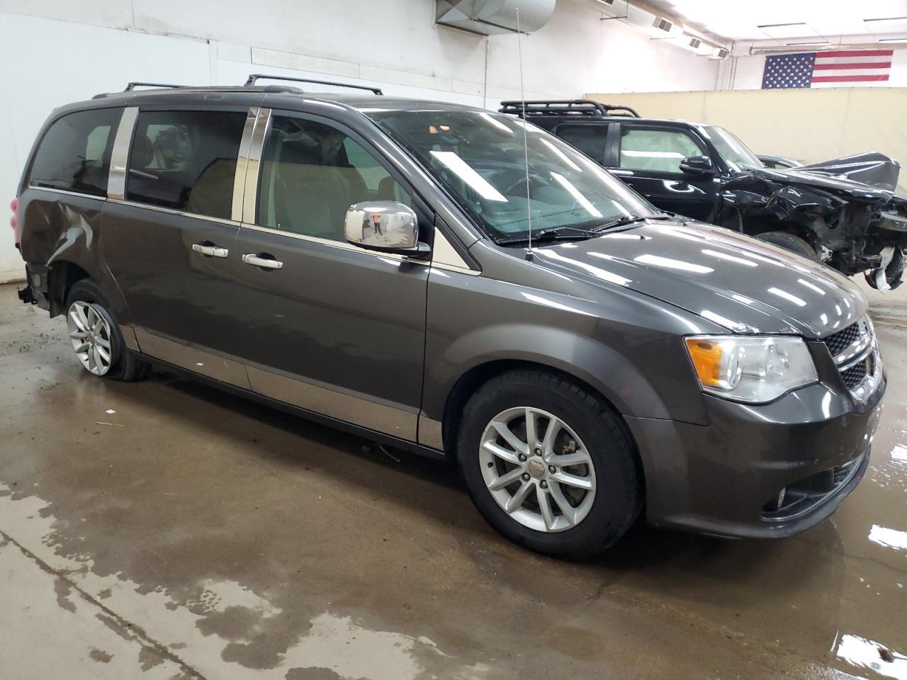 2019 Dodge Grand Caravan Sxt - zdjęcie 4