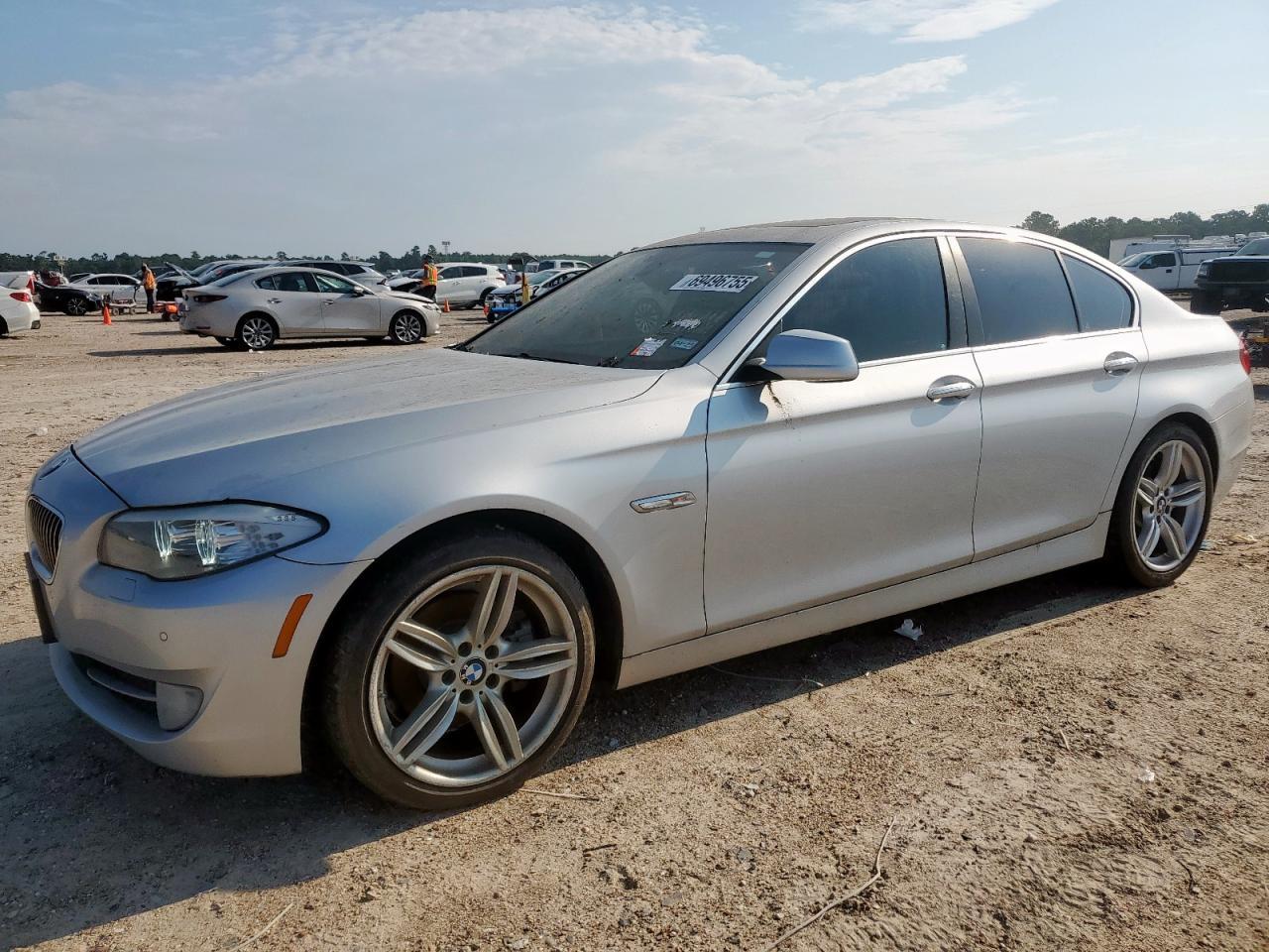 2013 BMW 528 I - zdjęcie główne