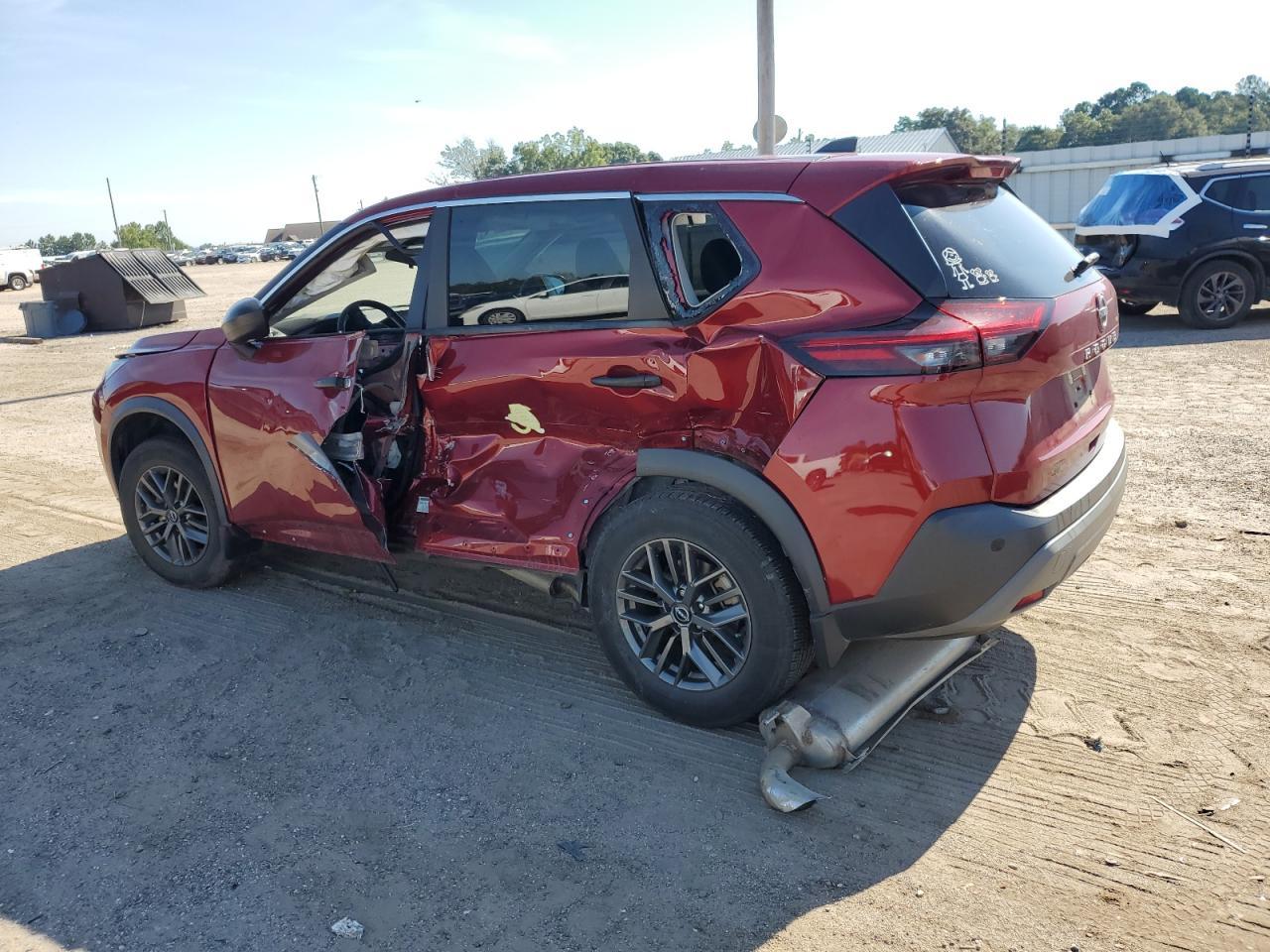 2023 Nissan Rogue S - zdjęcie 2