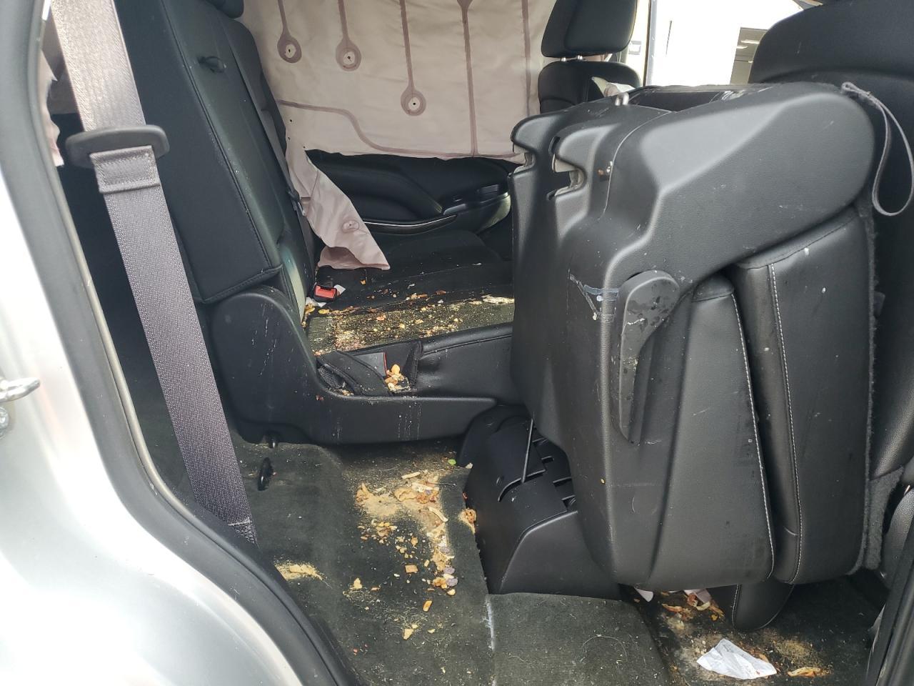 2015 Chevrolet Tahoe - zdjęcie 10