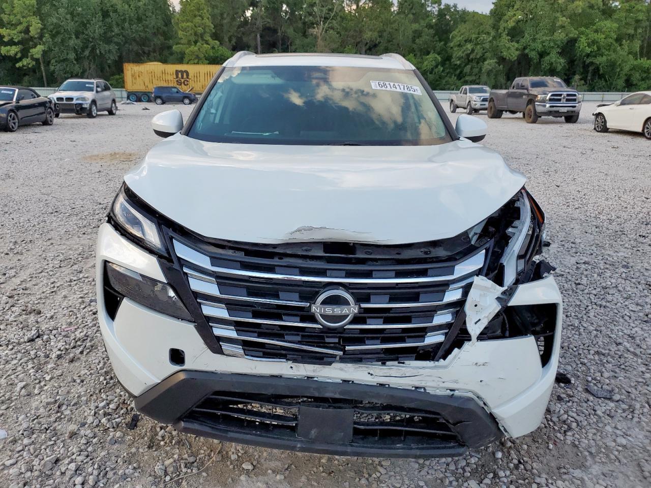 2024 Nissan Rogue Sv - zdjęcie 5