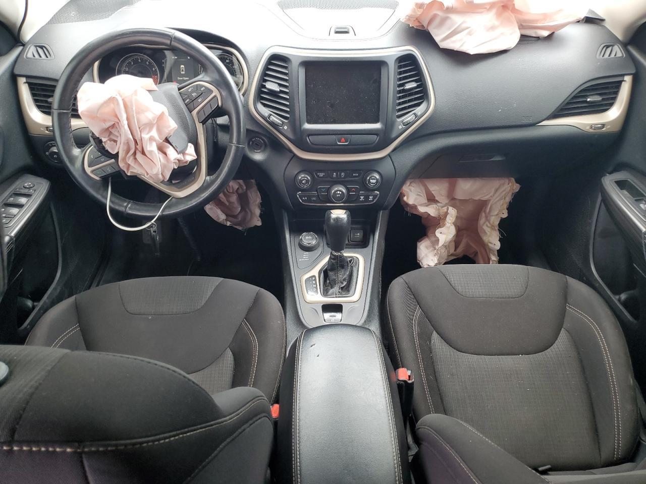 2015 Jeep Cherokee Latitude - zdjęcie 8