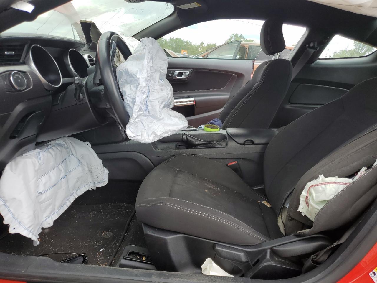 2020 Ford Mustang - zdjęcie 7