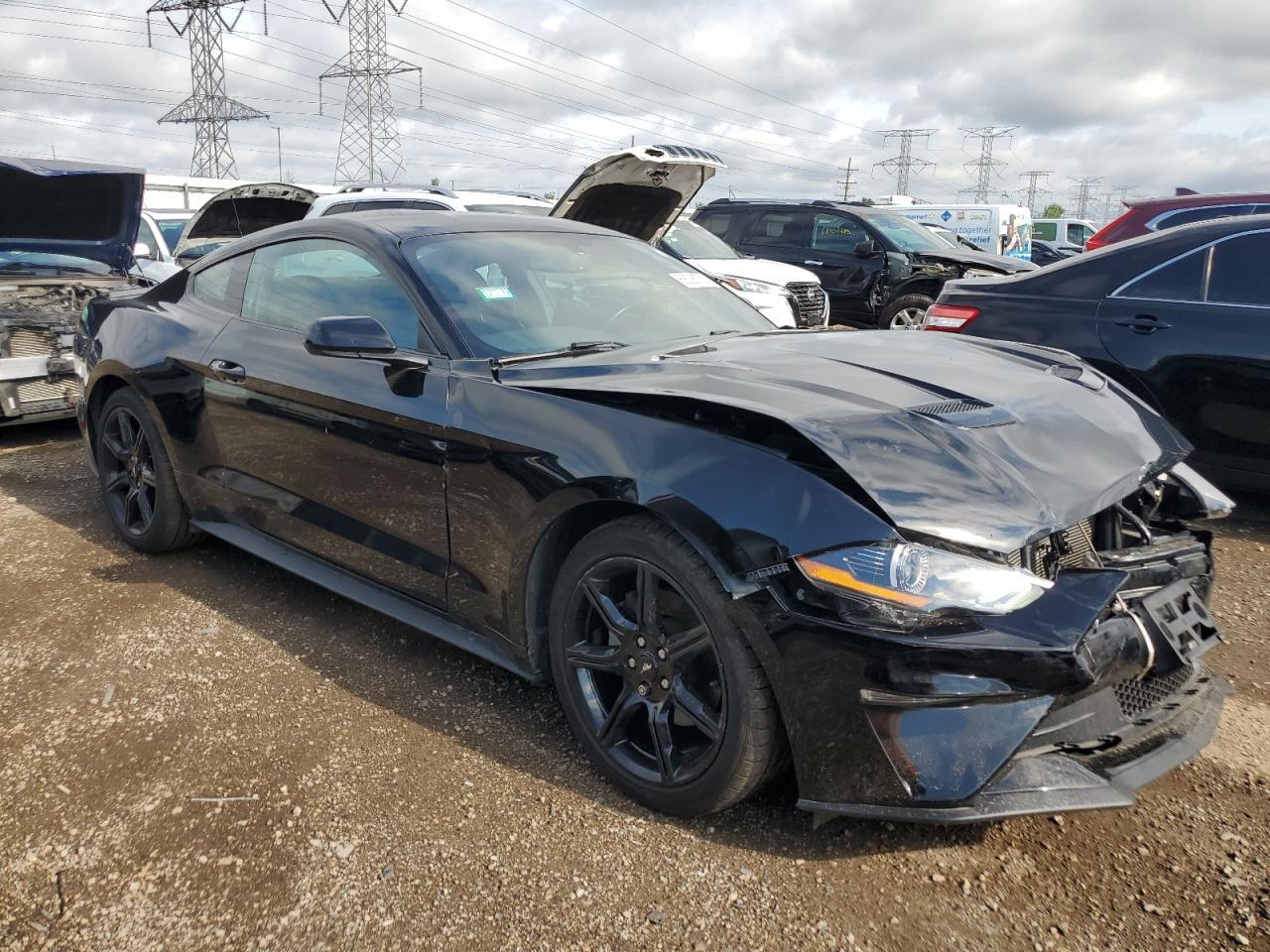 2019 Ford Mustang - zdjęcie 4