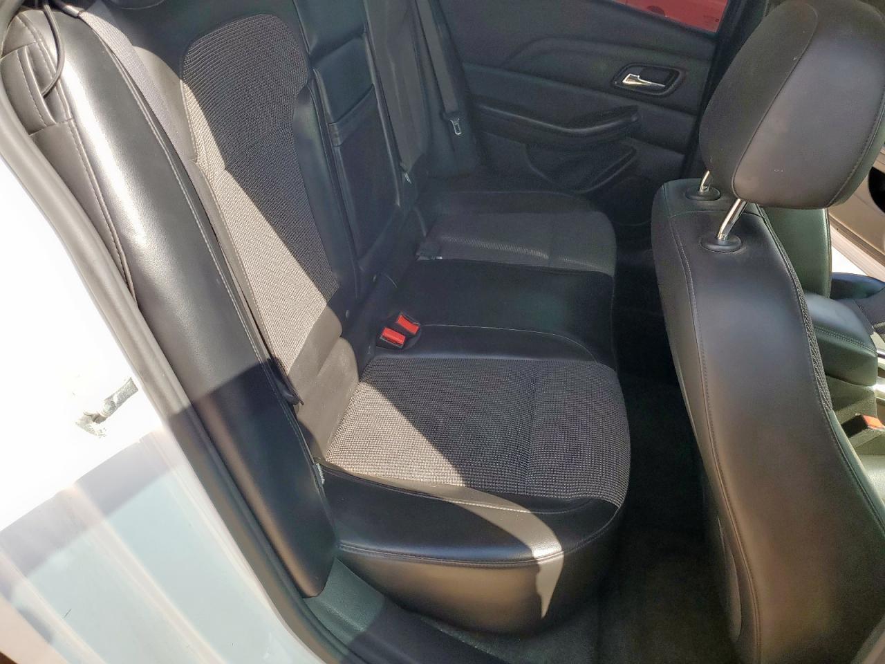 2013 Chevrolet Malibu - zdjęcie 10